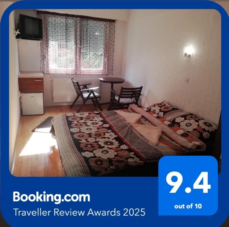 Toshe Apartment Ohrid Bagian luar foto